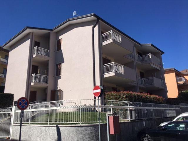 Monolocale A Peschiera Del Garda Vista Lago Apartment ภายนอก รูปภาพ