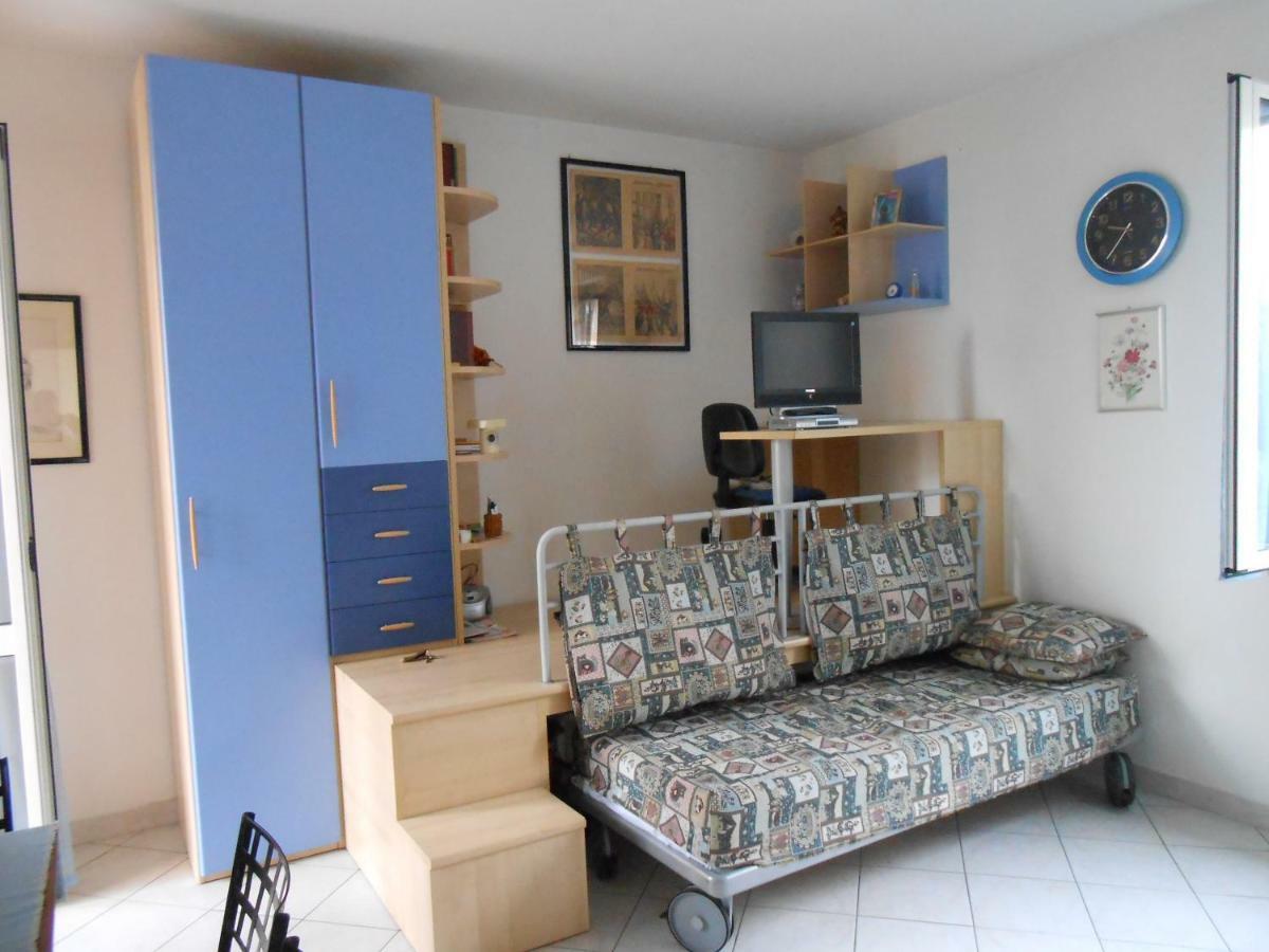 Monolocale A Peschiera Del Garda Vista Lago Apartment ภายนอก รูปภาพ